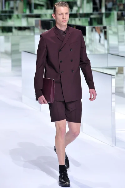 Look 5